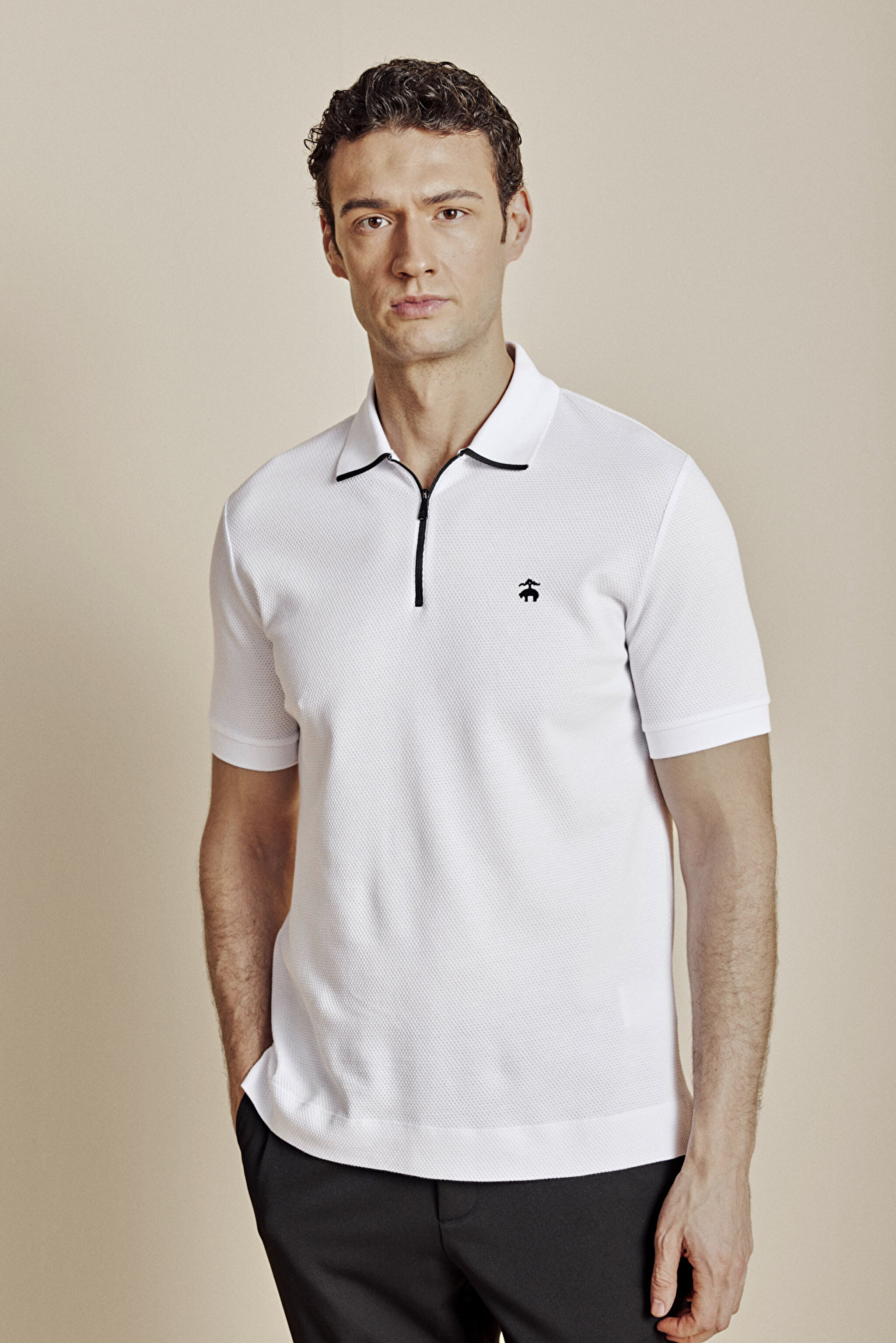Fermuarlı Polo Yaka Kontrast Detaylı T-shirt - Beyaz (görsel 2)
