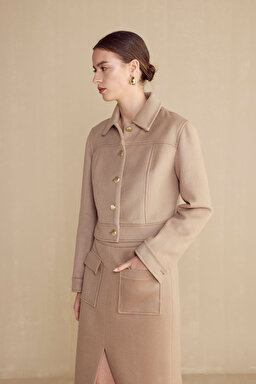 Yün Logo Astarlı Crop Kadın Mont - Camel (görsel 2)