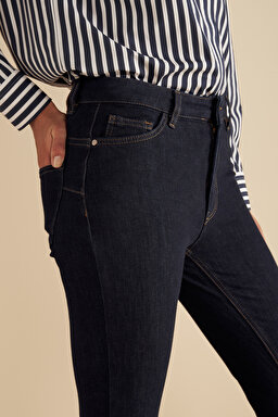 Pamuk Karışımlı Push-Up Skinny Denim Pantolon - Lacivert (görsel 5)
