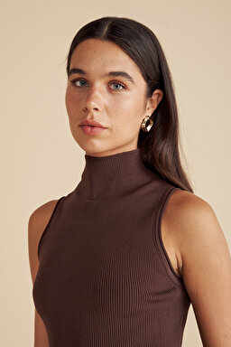 Balıkçı Yaka Kolsuz Rayon Kazak - Kahverengi (görsel 5)
