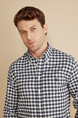 Düğmeli Yaka Slim Fit  Flannel Kareli Gömlek - Lacivert-Beyaz (görsel 4)