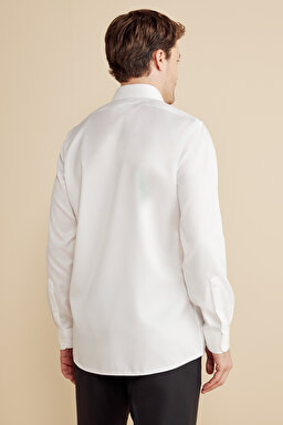 %100 Pamuk  Klasik Yaka Slim Fit Gabardin Doku Non Iron Gömlek - Beyaz (görsel 5)