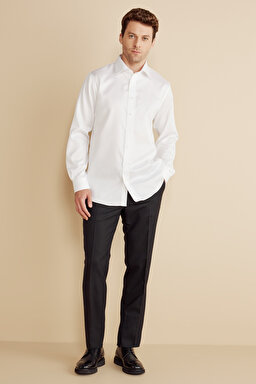 %100 Pamuk  Klasik Yaka Armürlü Regular Fit Non Iron Gömlek - Beyaz (görsel 3)