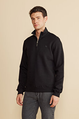 %100 Pamuk Bato Yaka Kuzu Peçli Sweatshirt - Siyah