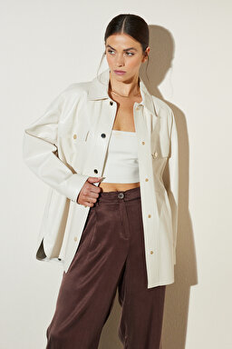 Comfort Fit Rahat Kesim Cepli Deri Gömlek - Ekru (görsel 10)