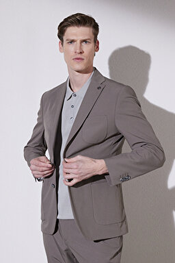 Slim Fit Dar Kesim Mono Yaka Cepli Performans Ceket - Camel