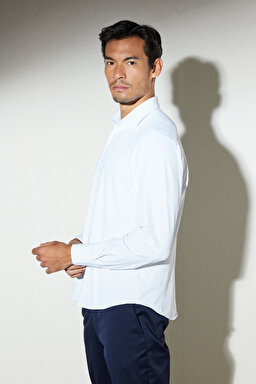 Slim Fit Dar Kesim Klasik Yaka Gömlek - Beyaz
