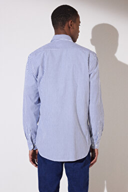 Slim Fit Dar Kesim Düğmeli Yaka Desenli Gömlek - Lacivert Çizgili (görsel 6)