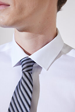Slim Fit Dar Kesim Klasik Yaka %100 Pamuk Gömlek - Beyaz (görsel 5)