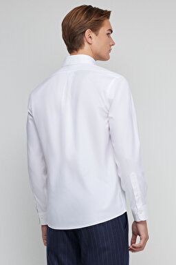 Ütü Gerektirmeyen Regular Fit Geniş Kesim Non-Iron Gömlek - Beyaz (görsel 2)