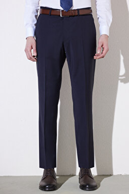 Slim Fit Dar Kesim Sivri Yaka Takım Elbise - Lacivert (görsel 5)
