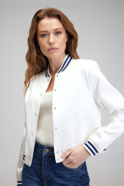 Ekru Logo Baskılı Saten Bomber Kadın Mont - Ekru (görsel 3)