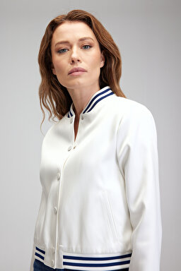 Ekru Logo Baskılı Saten Bomber Kadın Mont - Ekru (görsel 5)