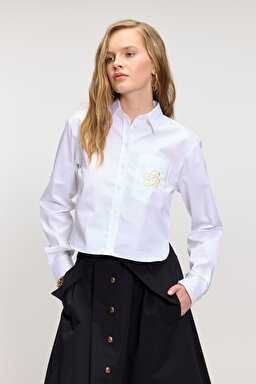 %100 Pamuk Klasik Yaka Logo Nakışlı Crop Gömlek - Beyaz
