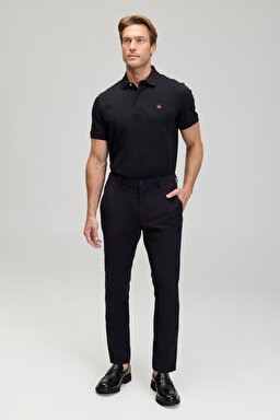 Standart Fit Cepli Performans Pantolon - Siyah