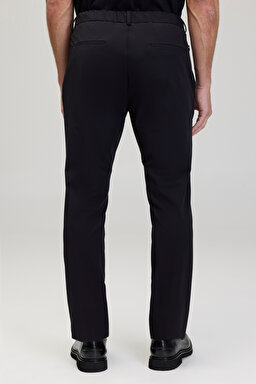 Standart Fit Cepli Performans Pantolon - Siyah (görsel 6)