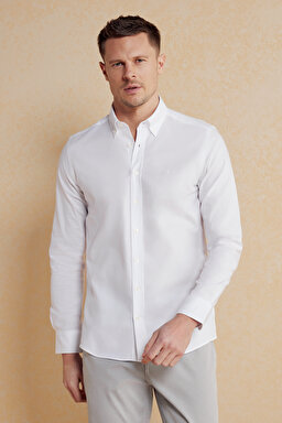 %100 Pamuk Düğmeli Yaka Slim Fit Gömlek - Beyaz (görsel 2)