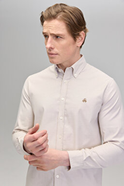 %100 Pamuk Düğmeli Yaka Slim Fit Oxford Gömlek - Bej (görsel 2)