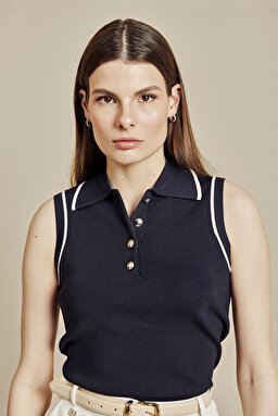 Polo Yaka 4 Düğmeli Kolsuz Rayon Triko Bluz - Lacivert (görsel 5)